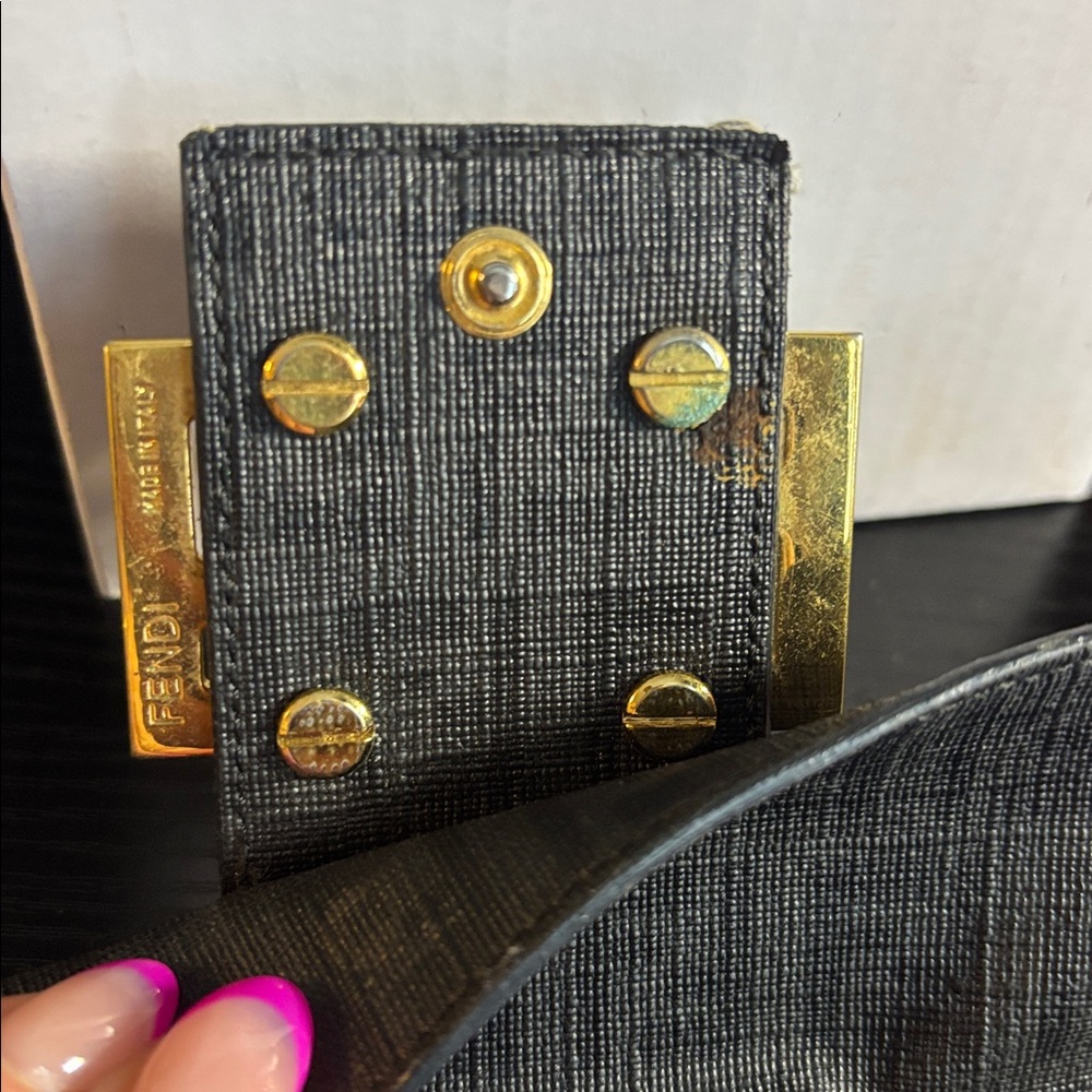 Fendi Charcoal wallet and unbranded Gold Chain - Picture 17 of 17